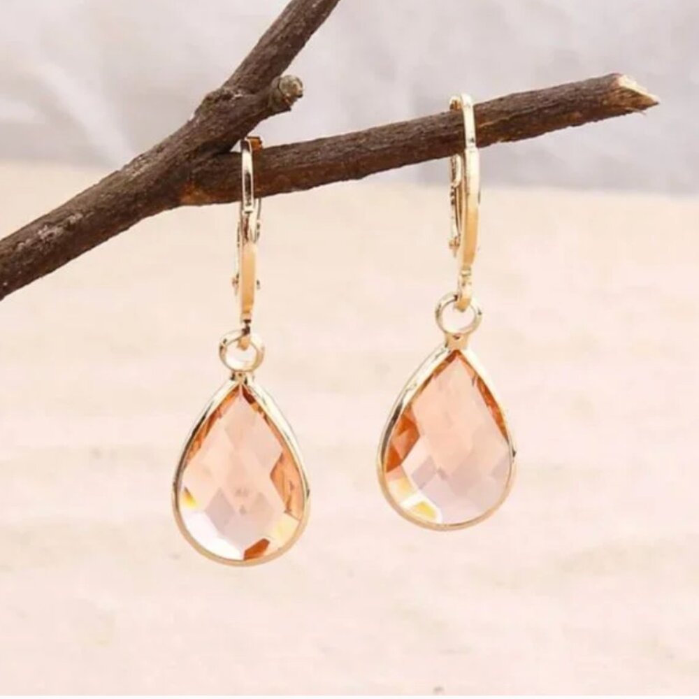 ⭐️✨ FREE Tear Drop Rain Boho Peasant Hipster Hippie Chic Party Classy Earrings